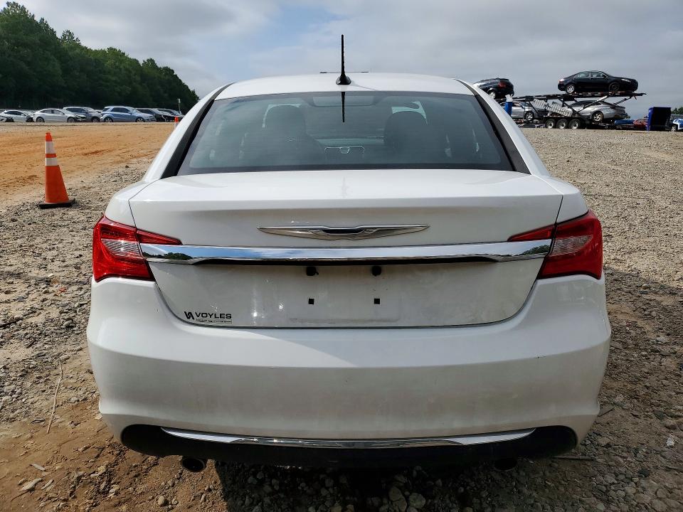 Photo 6 from auction – 2011 CHRYSLER 200 with VIN 1C3BC1FG4BN548281