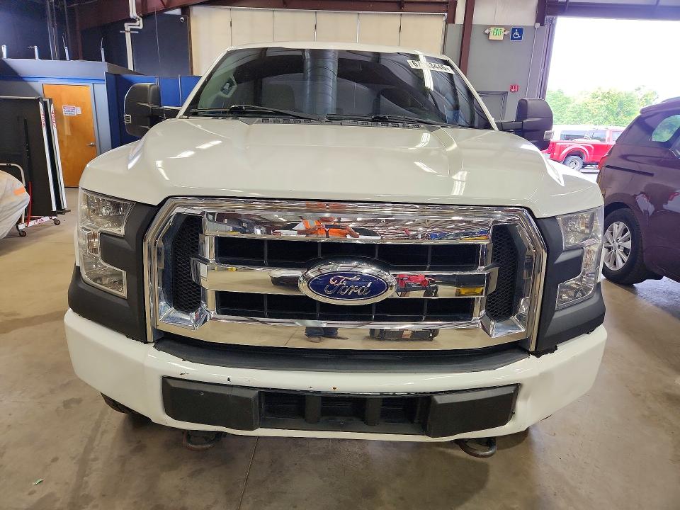 Foto 5 de la subasta – 2017 FORD F150 con VIN 1FTEX1EP8HFC92292