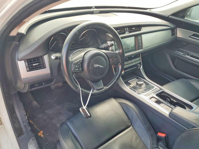 Photo 8 from auction – 2018 JAGUAR XF with VIN SAJBR4FX7JCY70596