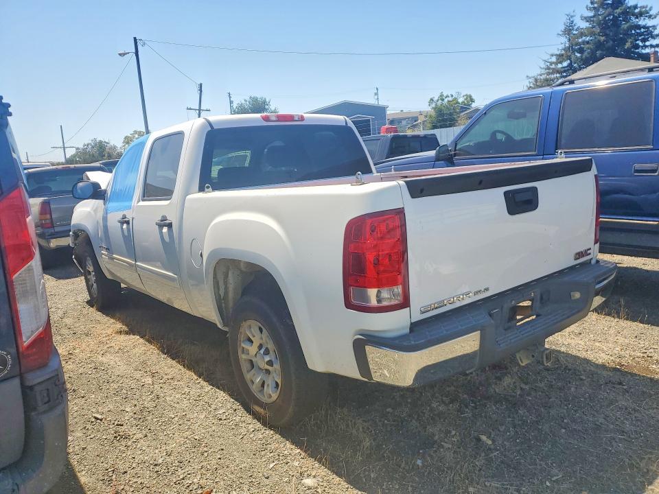 صورة رقم 2 من المزاد - 2007 GMC NEW SIERRA مع VIN 2GTEC13C871516419