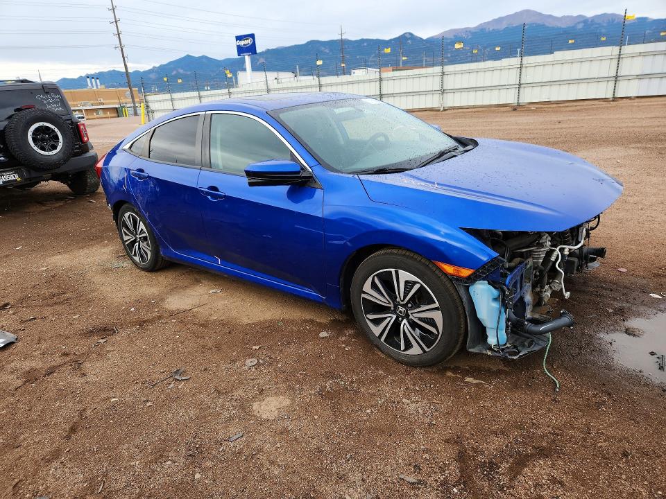 Photo 4 from auction – 2016 HONDA CIVIC with VIN 19XFC1F33GE017689