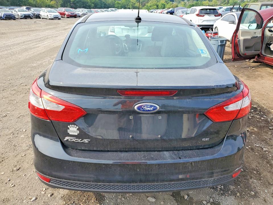 Photo 6 from auction – 2014 FORD FOCUS with VIN 1FADP3F26EL360487