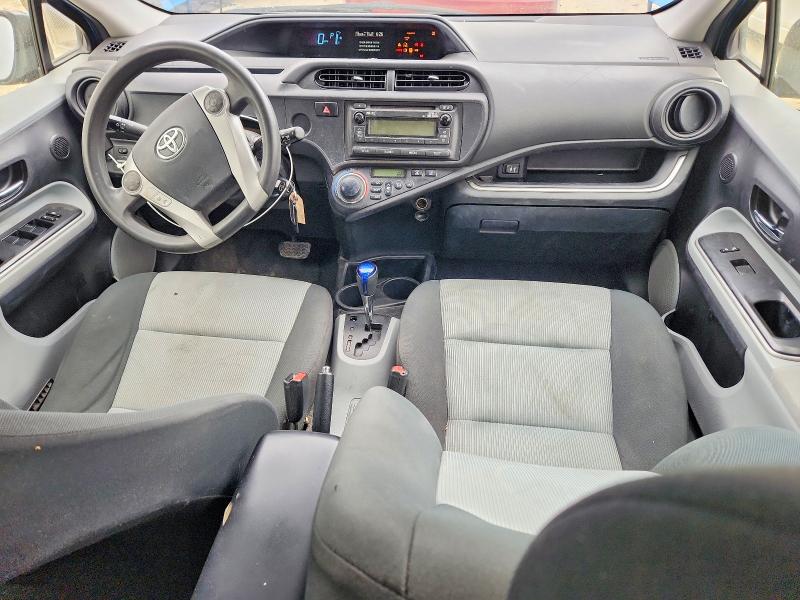 Photo 8 from auction – 2014 TOYOTA PRIUS C with VIN JTDKDTB32E1570069