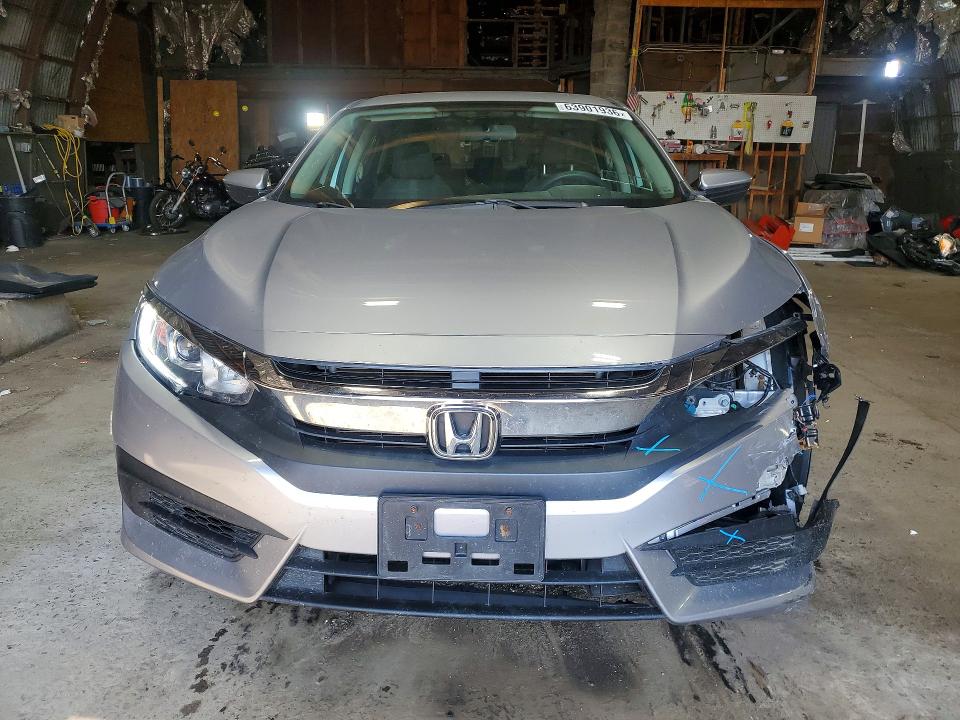 Photo 5 from auction – 2018 HONDA CIVIC with VIN 2HGFC2F55JH584779