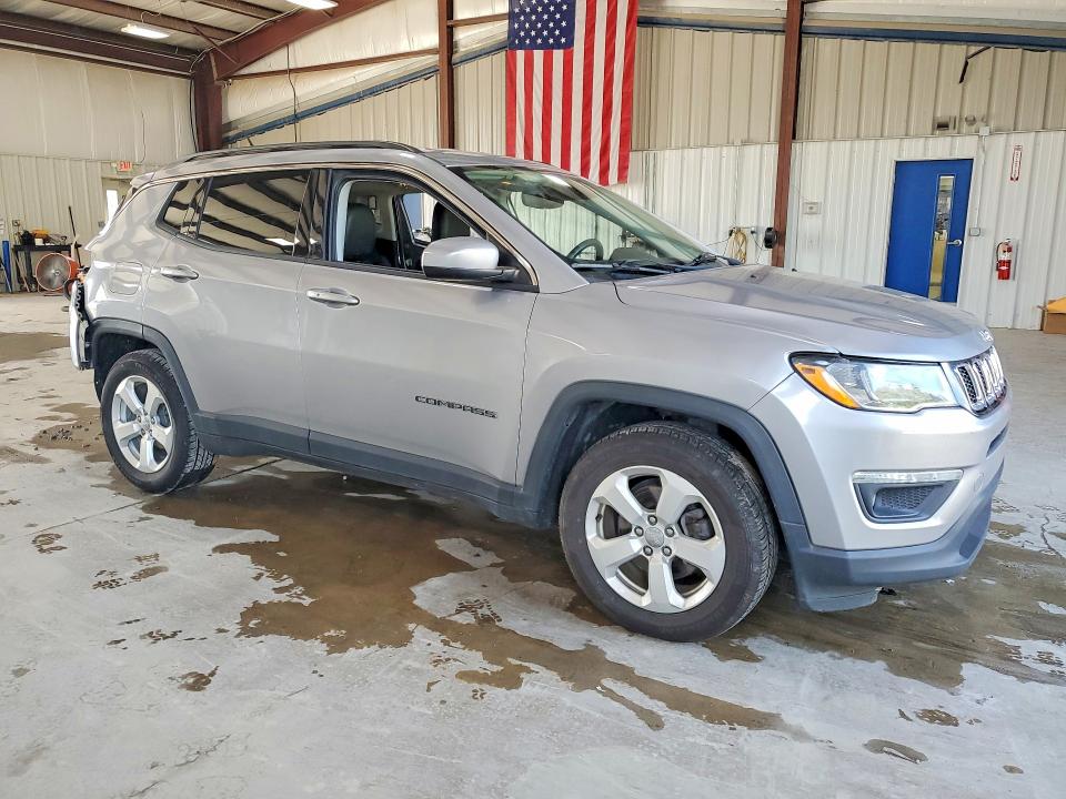 Photo 4 from auction – 2017 JEEP COMPASS with VIN 3C4NJCBB4HT605835