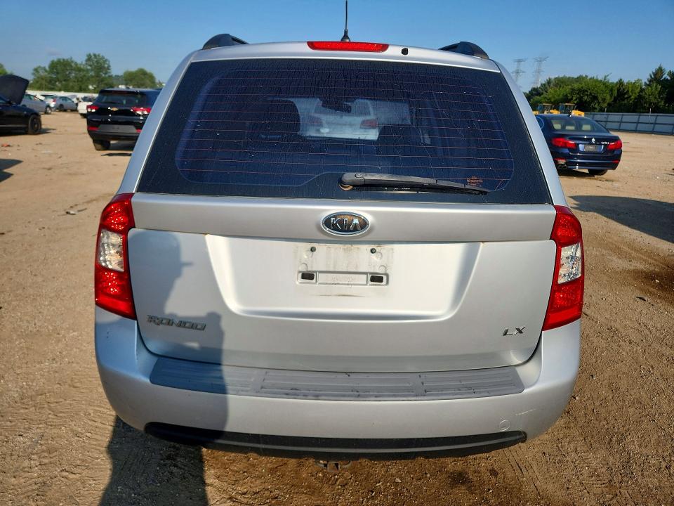 Photo 6 from auction – 2008 KIA RONDO with VIN KNAFG525587201016