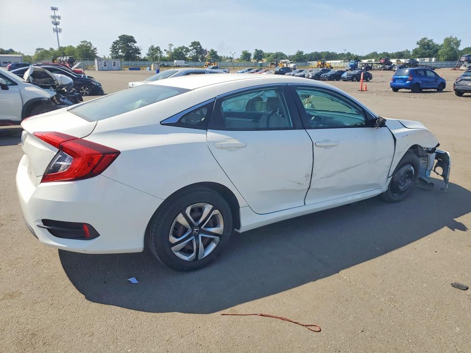 Photo 3 from auction – 2016 HONDA CIVIC with VIN 2HGFC2F50GH574265