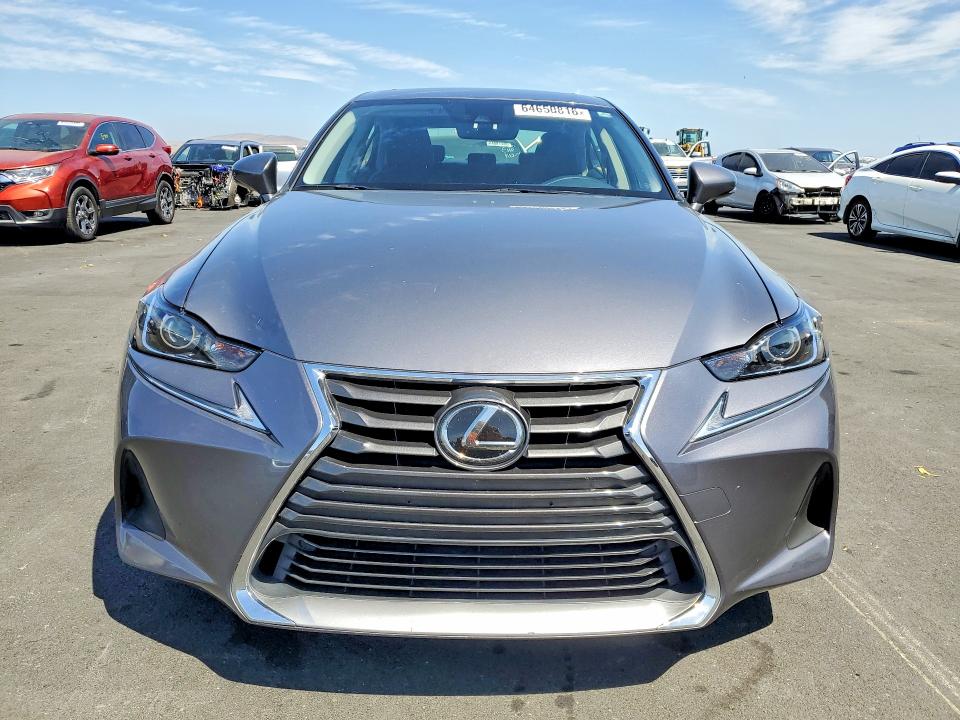 Photo 5 from auction – 2017 LEXUS IS with VIN JTHBA1D28H5059379
