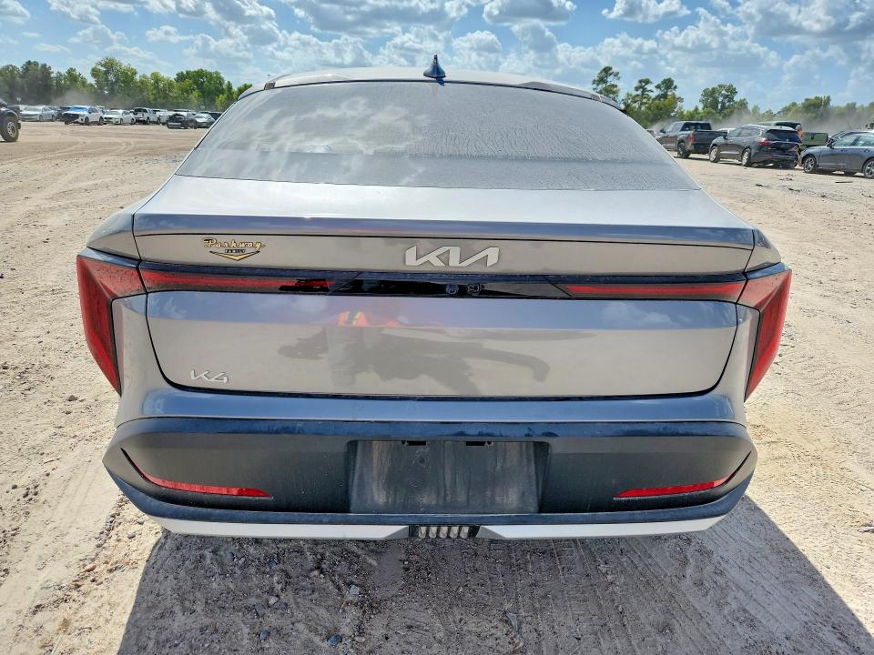 صورة رقم 6 من المزاد - 2025 KIA K4 مع VIN 3KPFT4DE4SE141856