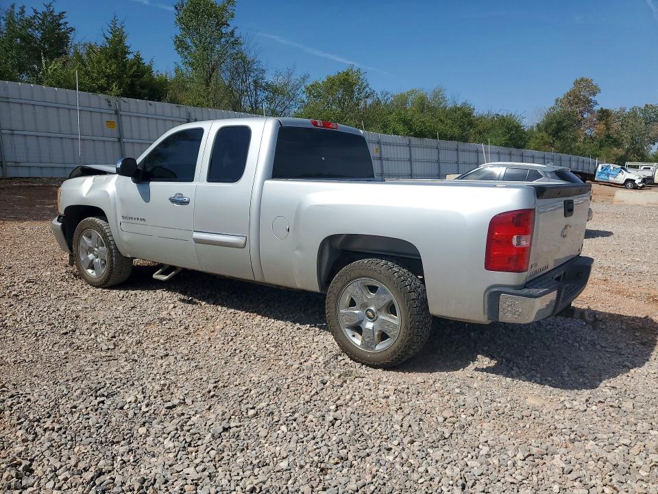 Photo 2 from auction – 2011 CHEVROLET SILVERADO with VIN 1GCRCSE02BZ422823