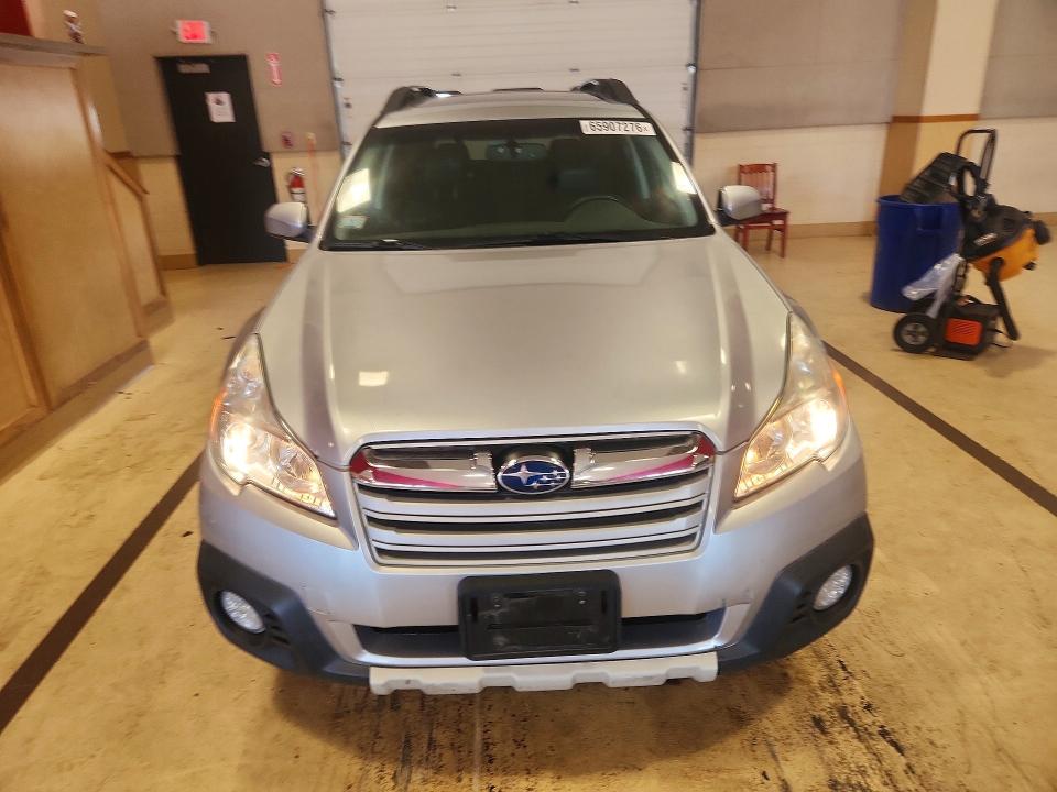 Photo 5 from auction – 2013 SUBARU OUTBACK with VIN 4S4BRBKC1D3244404
