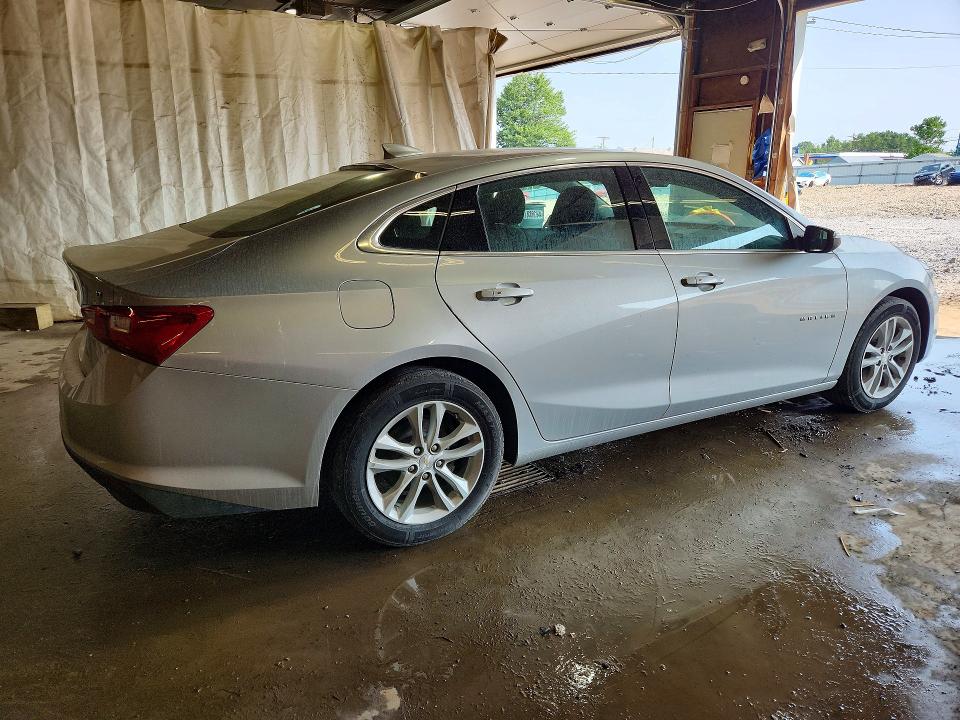 Photo 3 from auction – 2017 CHEVROLET MALIBU with VIN 1G1ZE5ST4HF201348