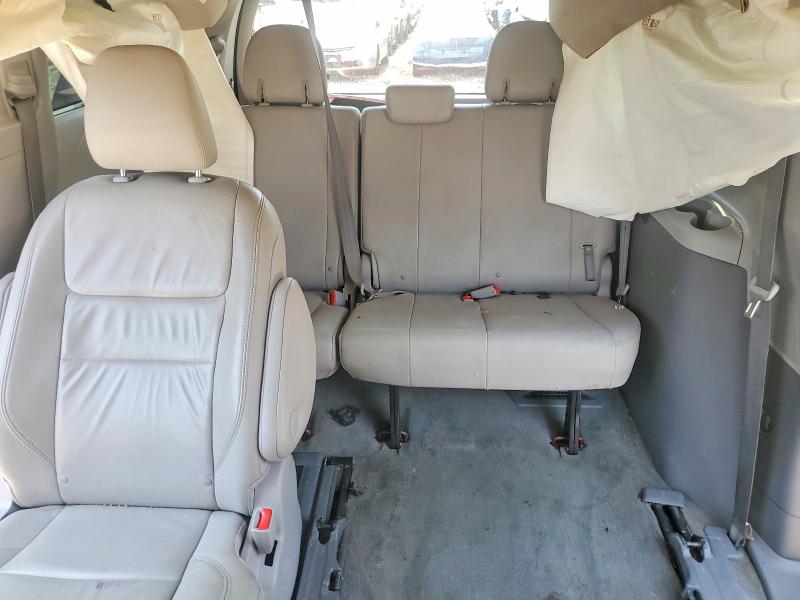 Photo 10 from auction – 2015 TOYOTA SIENNA with VIN 5TDYK3DC9FS642399