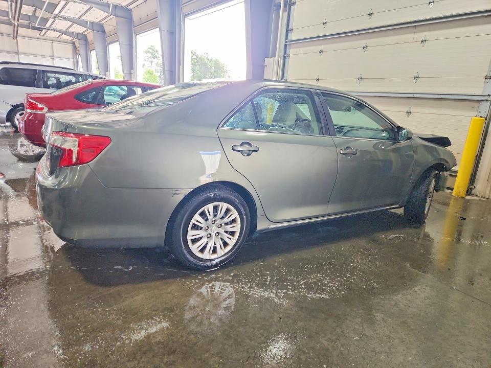 Photo 3 from auction – 2014 TOYOTA CAMRY with VIN 4T1BF1FK2EU861262