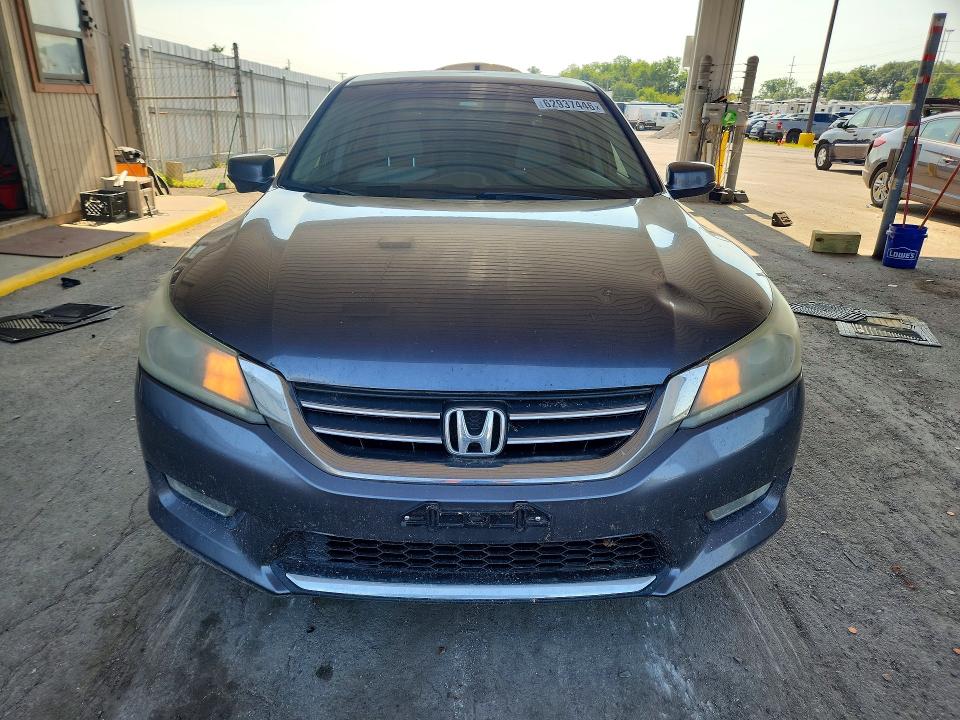 Photo 5 from auction – 2013 HONDA ACCORD with VIN 1HGCR2F7XDA197506