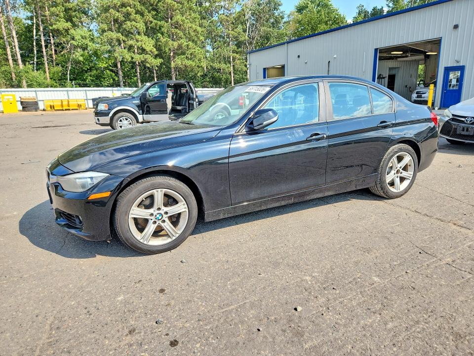 BMW 328 2014 with VIN WBA3B5G57ENS09538 - Photo from auction