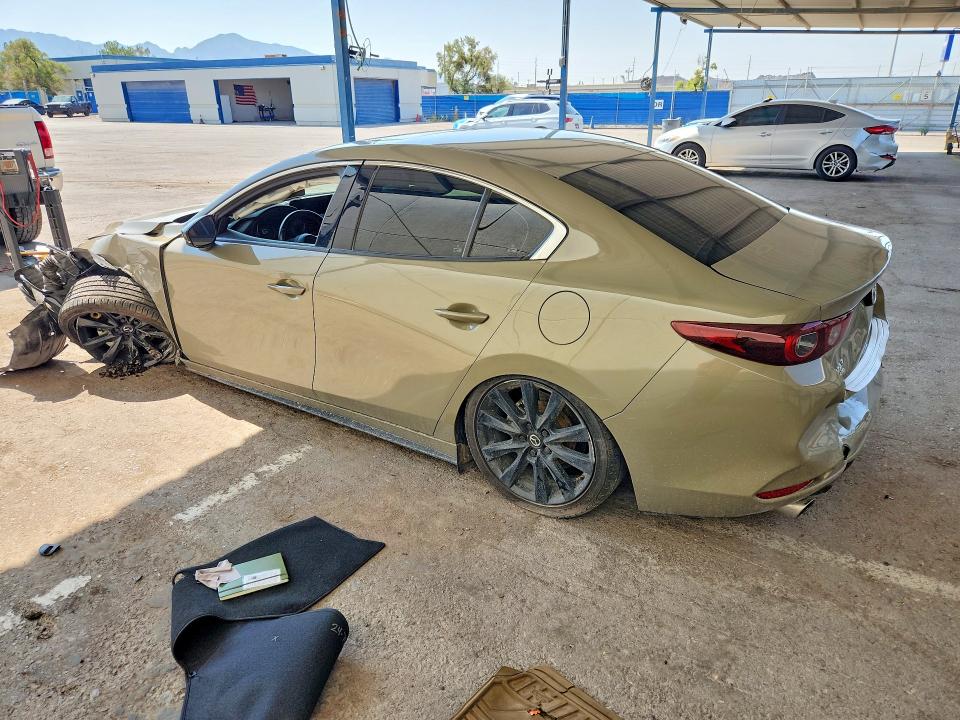 Zdjęcie 2 z aukcji – 2024 MAZDA 3 z VIN 3MZBPBXY2RM414612
