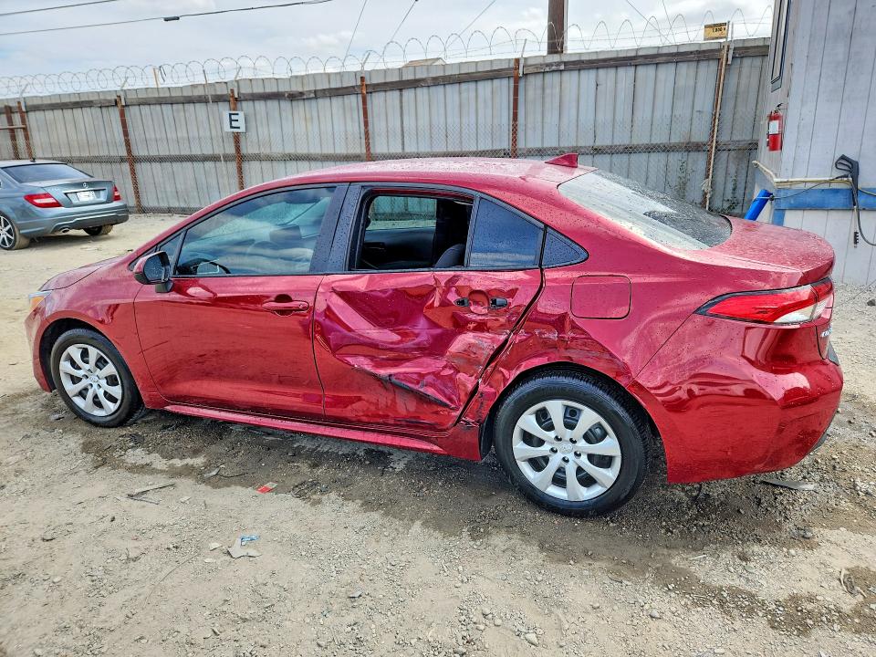 Фото 2 с аукциона – 2025 TOYOTA COROLLA с VIN 5YFB4MDE2SP303090