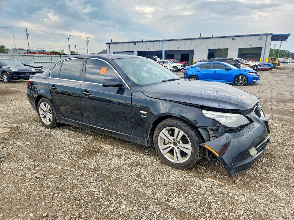 Photo 4 from auction – 2010 BMW 528 with VIN WBANV1C59AC156555