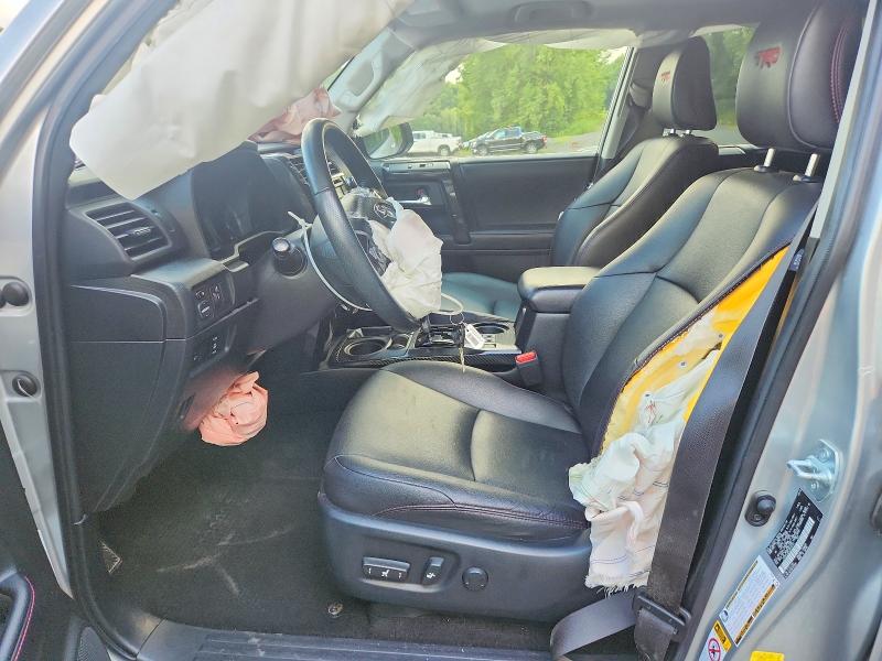 Photo 7 from auction – 2018 TOYOTA 4RUNNER with VIN JTEBU5JR0J5610147