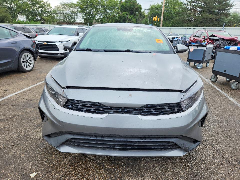 Photo 5 from auction – 2022 KIA FORTE with VIN 3KPF24AD5NE462016