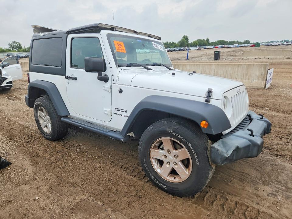 Foto 4 de la subasta – 2016 JEEP WRANGLER con VIN 1C4AJWAG2GL120097