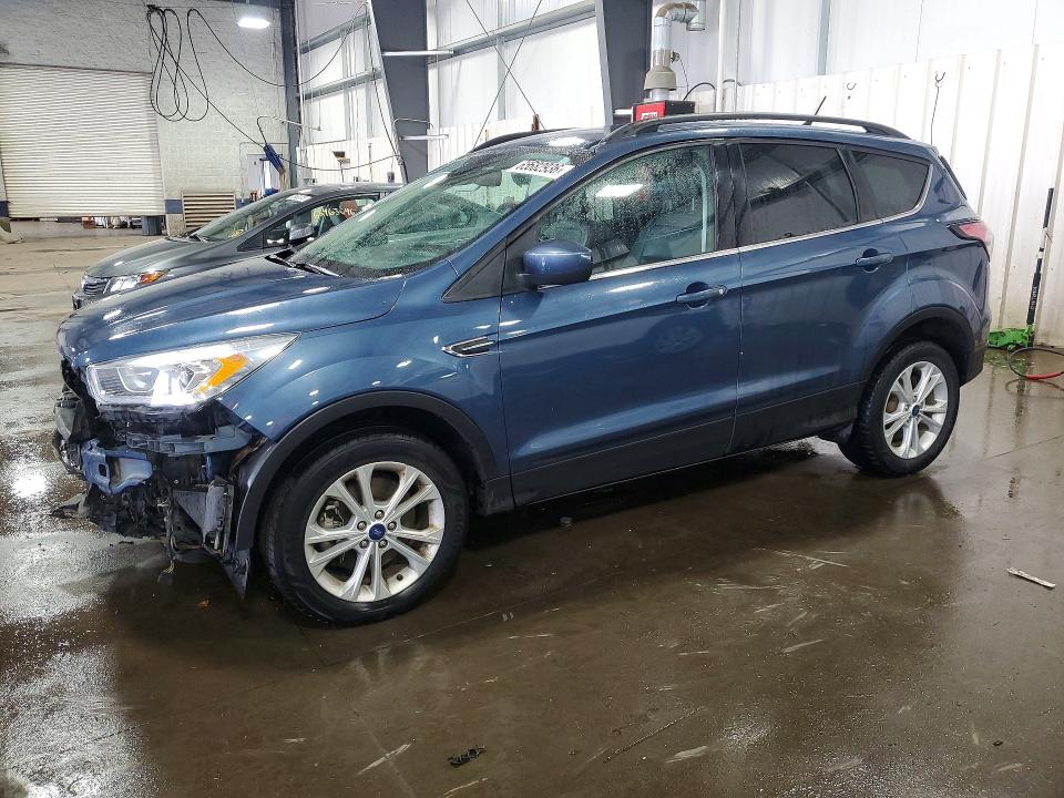FORD ESCAPE 2018 مع رقم تعريف المركبة 1FMCU9HD0JUB31447 - صورة من المزاد