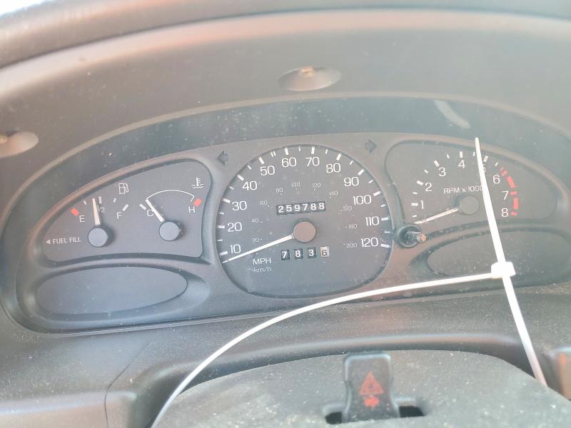 Photo 9 from auction – 1997 FORD ESCORT with VIN 1FALP13P5VW400783