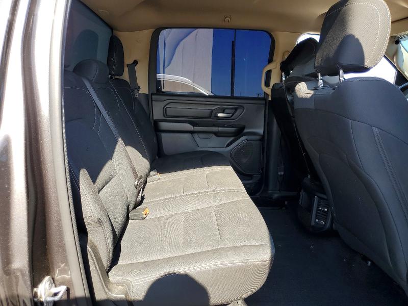 Photo 10 from auction – 2019 RAM 1500 with VIN 1C6RREGT1KN612182