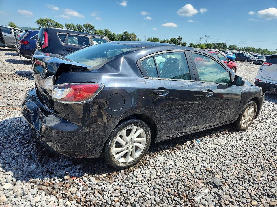 Photo 3 from auction – 2012 MAZDA 3 with VIN JM1BL1W84C1635255