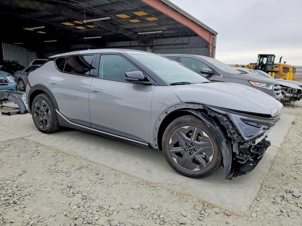 Photo 4 from auction – 2025 KIA EV6 with VIN 5XYC34JA5SG008028