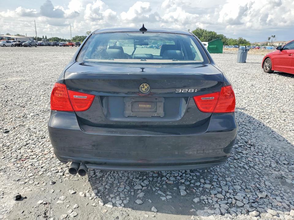 Photo 6 from auction – 2009 BMW 328 with VIN WBAPH77509NL85512