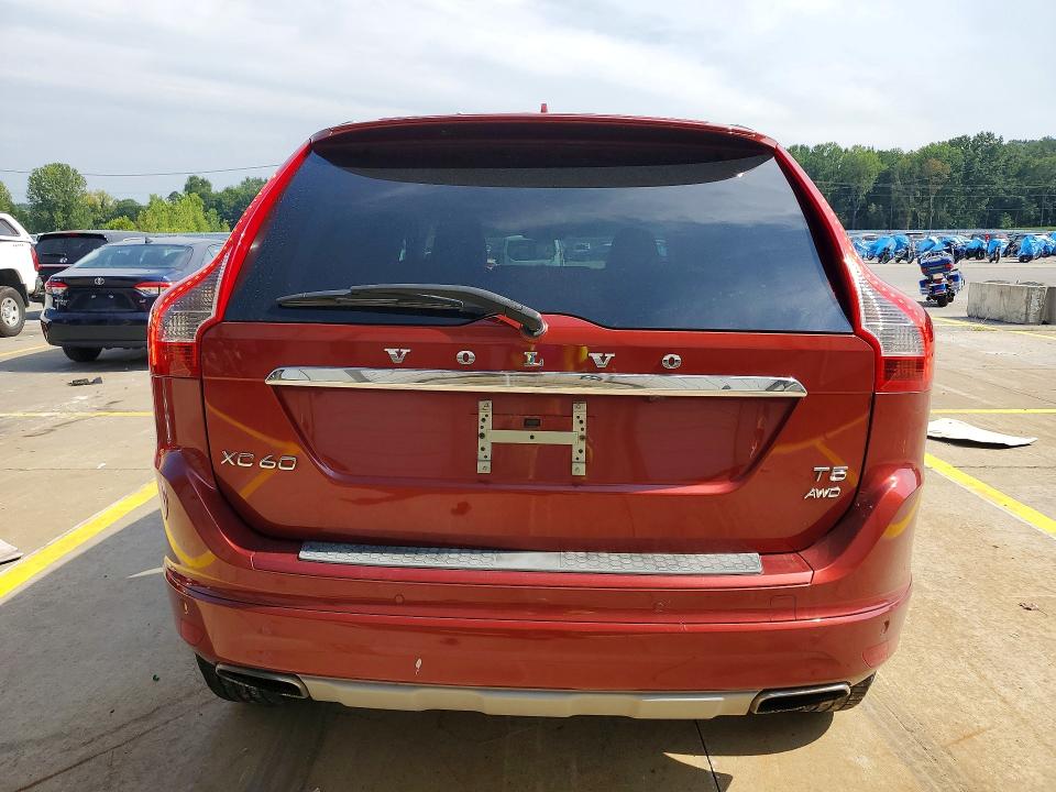 Zdjęcie 6 z aukcji – 2016 VOLVO XC60 z VIN YV4612RK4G2865119