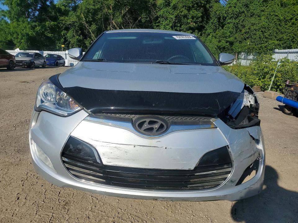 Photo 5 from auction – 2013 HYUNDAI VELOSTER with VIN KMHTC6AD6DU166123