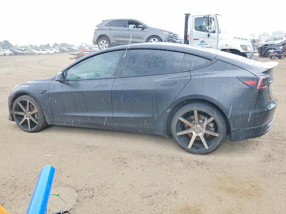 Photo 2 from auction – 2018 TESLA MODEL 3 with VIN 5YJ3E1EA4JF028389