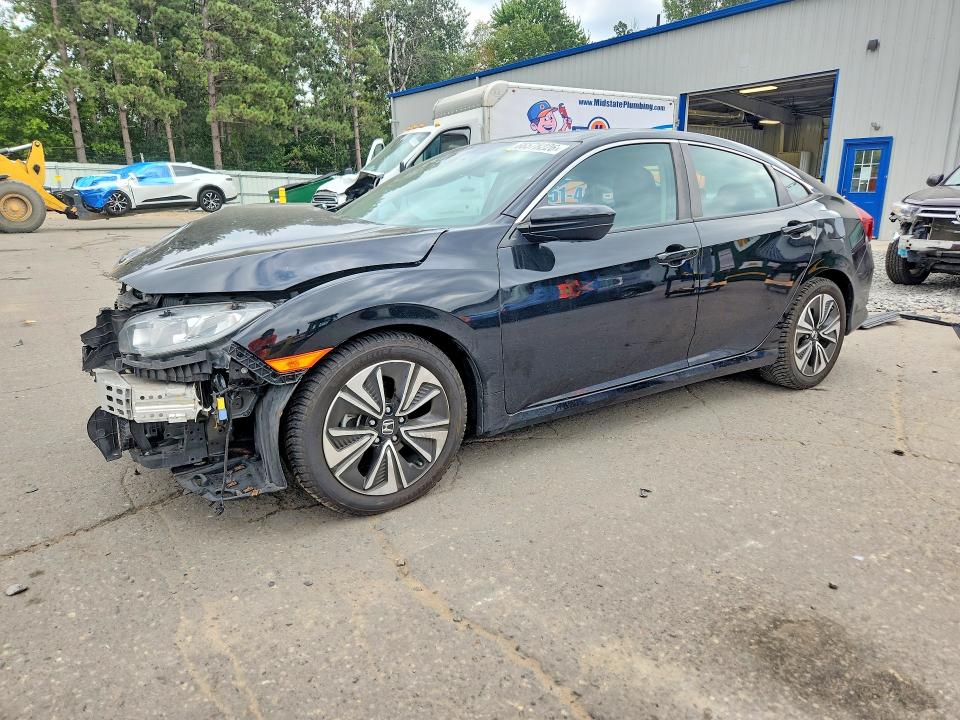 HONDA CIVIC 2018 with VIN 19XFC1F34JE002612 - Photo from auction