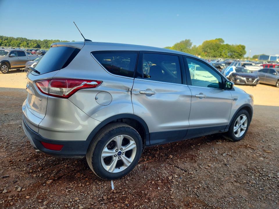 Photo 3 from auction – 2016 FORD ESCAPE with VIN 1FMCU0G79GUC00989