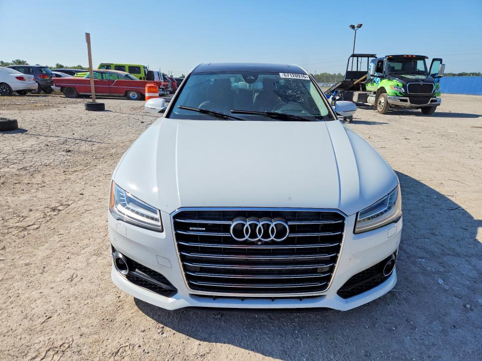 Foto 5 de la subasta – 2017 AUDI A8 con VIN WAU44AFDXHN018068