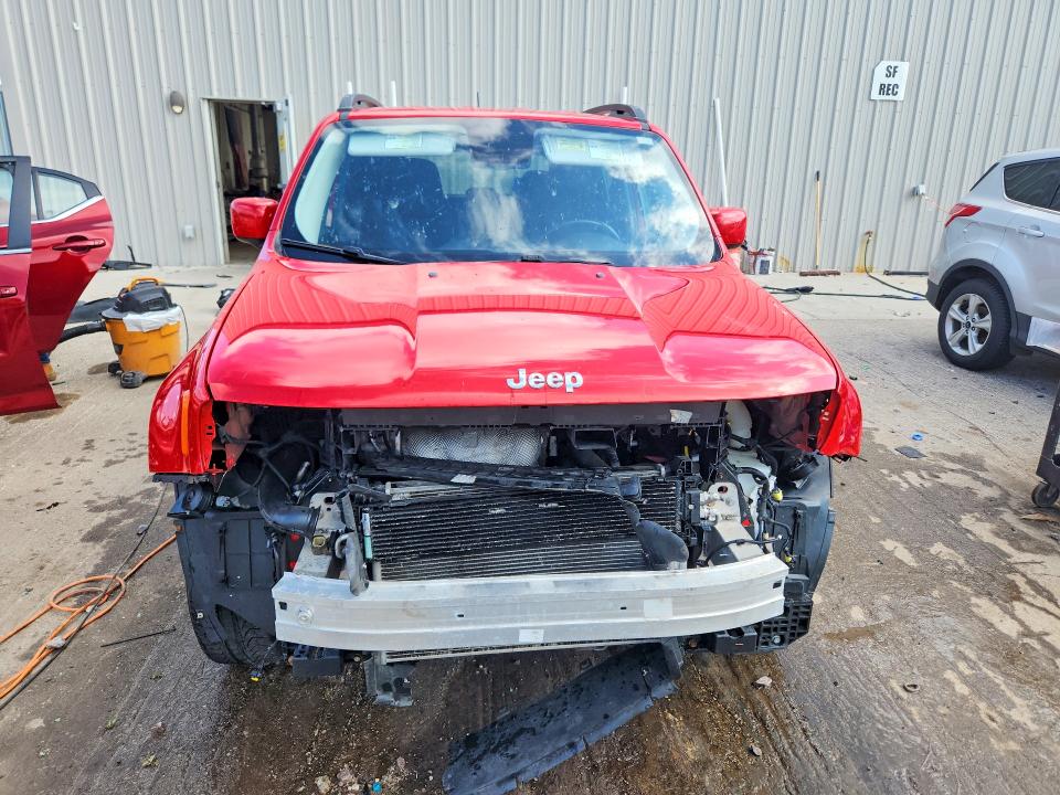 Photo 5 from auction – 2017 JEEP RENEGADE with VIN ZACCJBBB4HPE44332