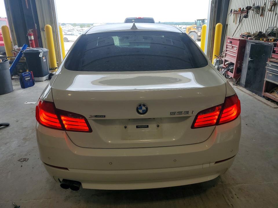 صورة رقم 6 من المزاد - 2013 BMW 528 مع VIN WBAXH5C54DD113392