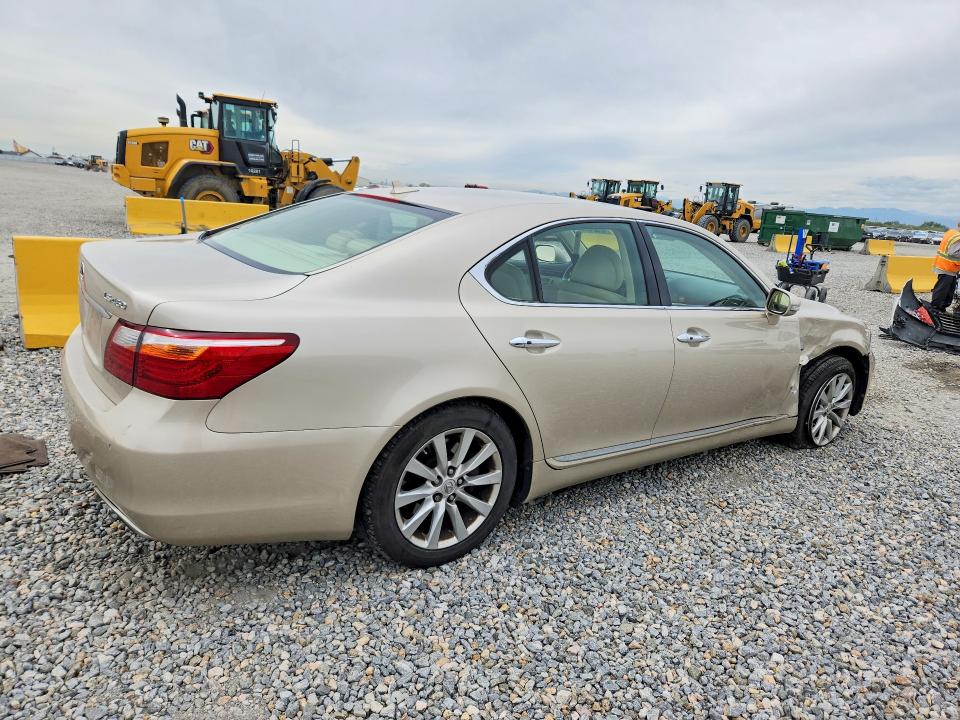 Photo 3 from auction – 2010 LEXUS LS with VIN JTHCL1EF5A5004832