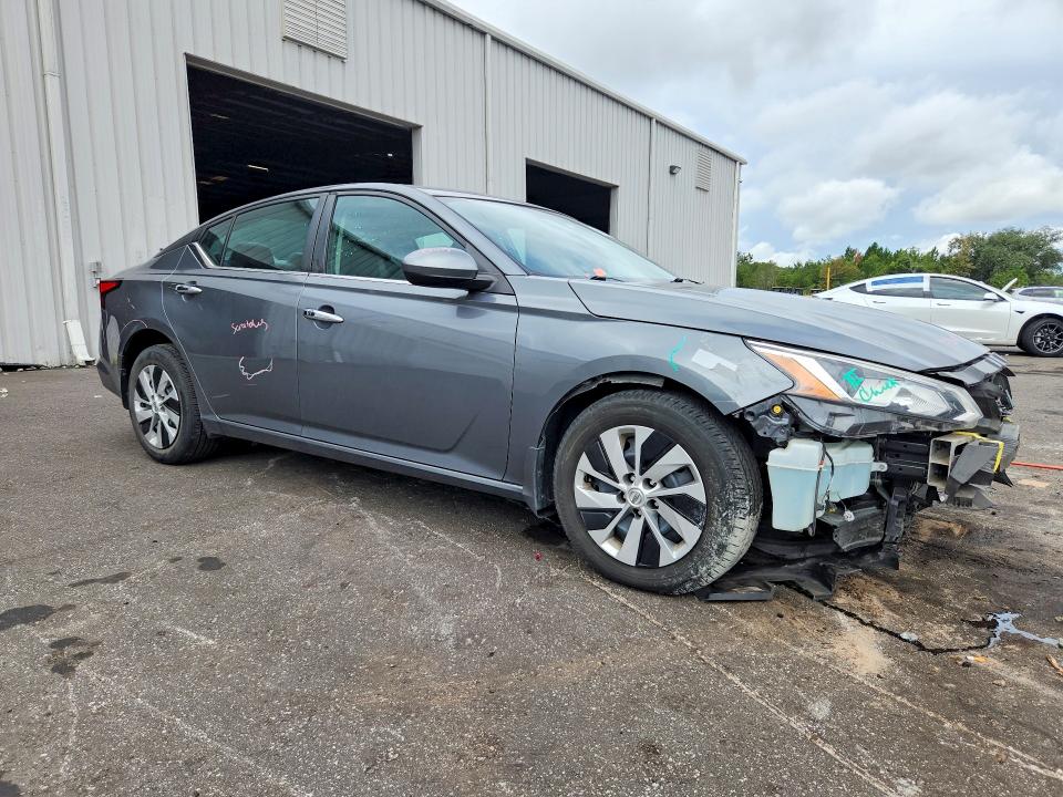 Photo 4 from auction – 2020 NISSAN ALTIMA with VIN 1N4BL4BW5LC261786