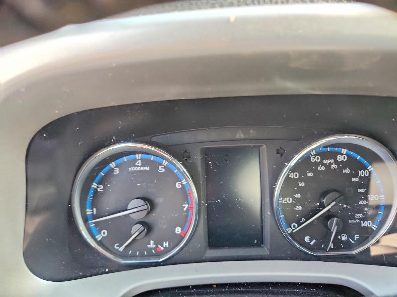 Photo 9 from auction – 2017 TOYOTA RAV4 with VIN 2T3DFREV9HW676172