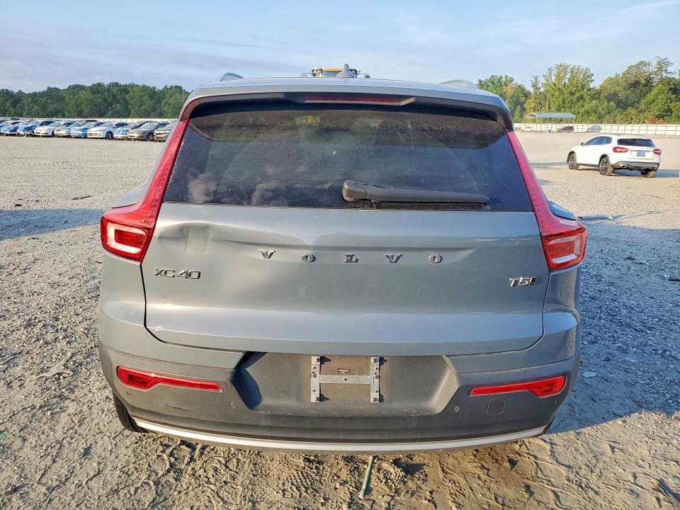 Photo 6 from auction – 2021 VOLVO XC40 with VIN YV4162UK9M2601196