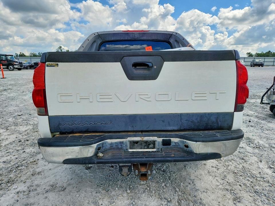 Photo 6 from auction – 2006 CHEVROLET AVALANCHE with VIN 3GNEC12Z56G115039