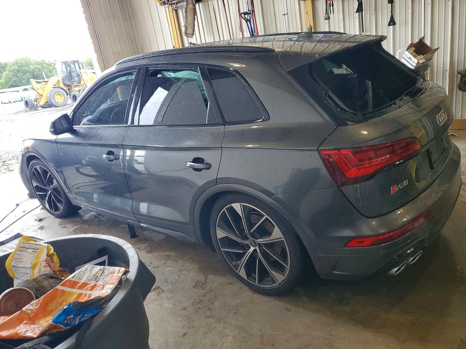 Photo 2 from auction – 2021 AUDI SQ5 with VIN WA1C4BFY5M2081754