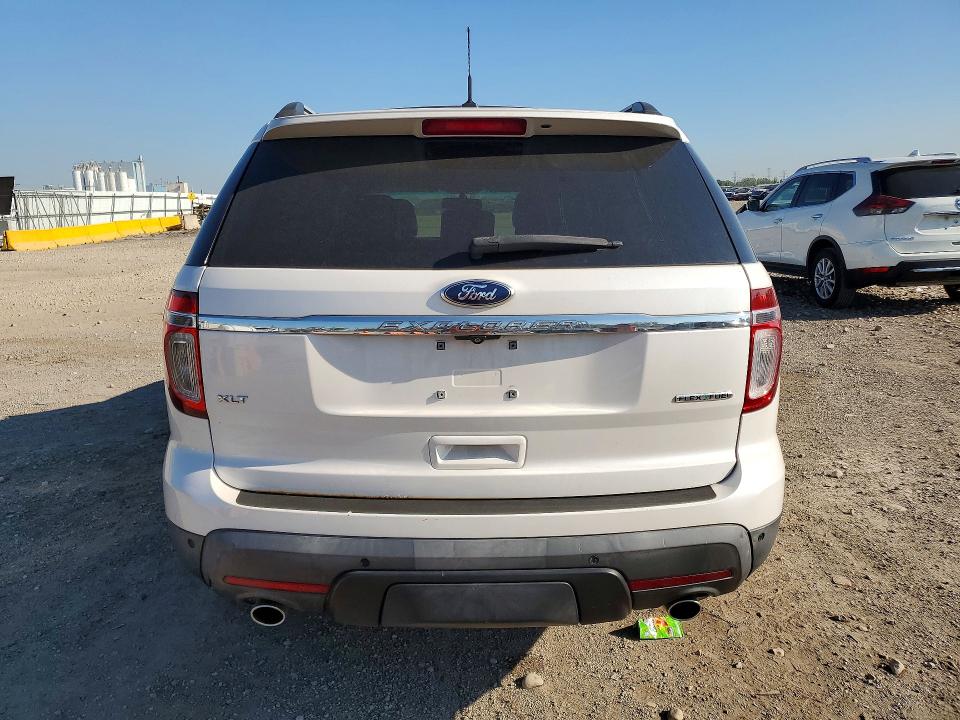 Photo 6 from auction – 2014 FORD EXPLORER with VIN 1FM5K7D89EGA21920