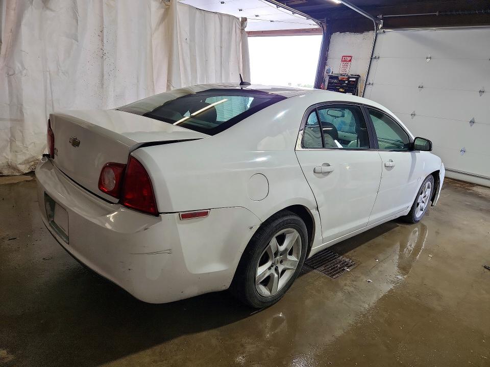 Photo 3 from auction – 2010 CHEVROLET MALIBU with VIN 3GKALTEV2LL182197