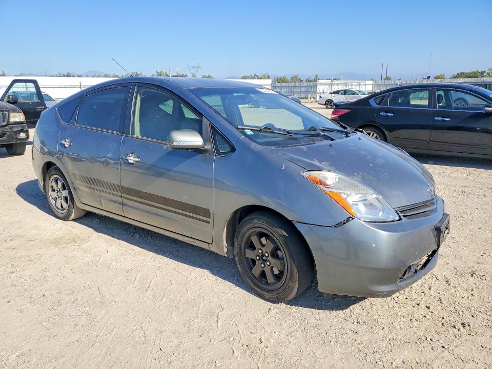 Photo 4 from auction – 2005 TOYOTA PRIUS with VIN JTDKB20UX53101439