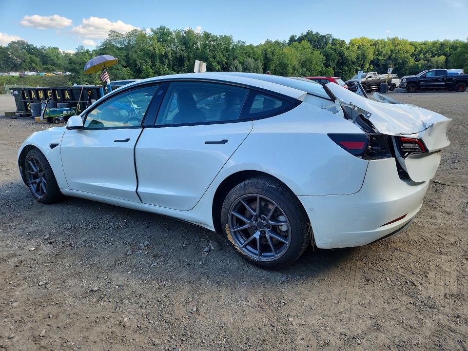 Foto 2 de la subasta – 2022 TESLA MODEL 3 con VIN 5YJ3E1EB5NF249997